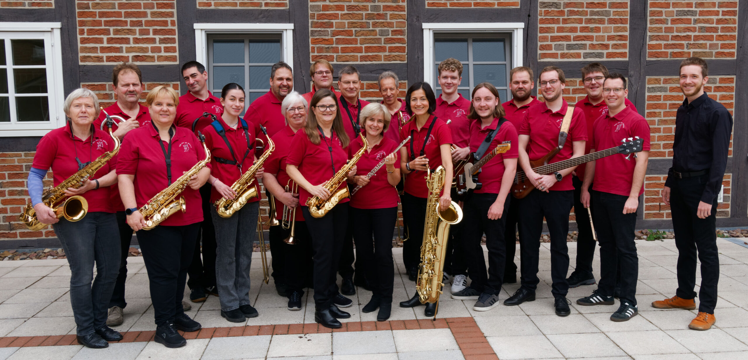 THE JOY OF MUSIC – Ensemblefoto Bigband Barsinghausen